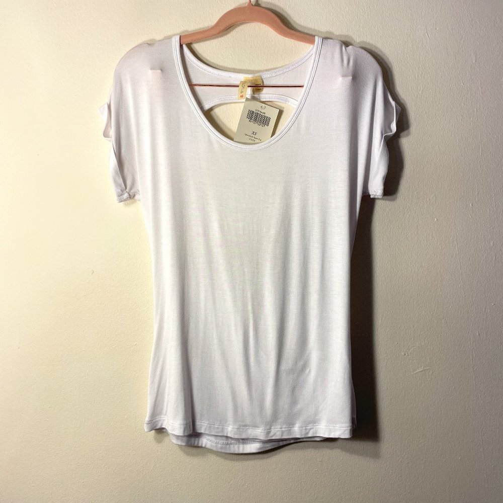 Boston Proper | White Pink Lotus Open-Back Sport Top Tee Extra Small